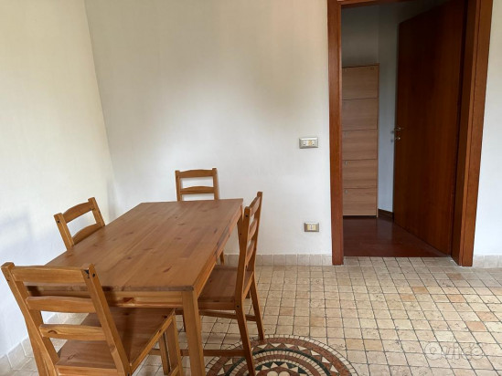 MIRANO PORZIONE DISPOSTA TUTTA AL PIANO PRIMO CON ACCESSO DA GIARDINO ESCLUSIVO foto-111075