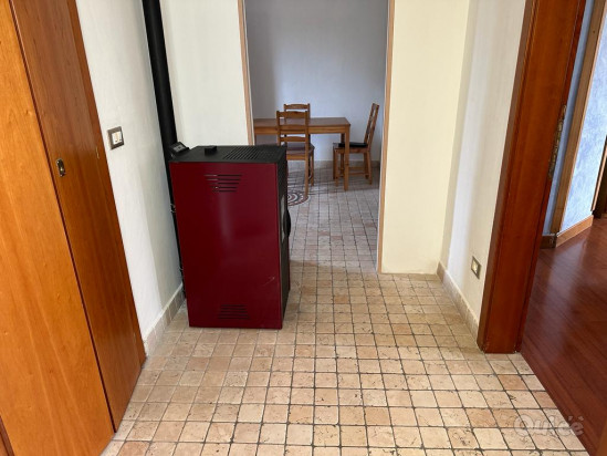 MIRANO PORZIONE DISPOSTA TUTTA AL PIANO PRIMO CON ACCESSO DA GIARDINO ESCLUSIVO foto-787518