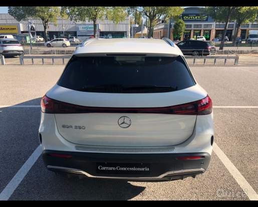 MERCEDES-BENZ EQA (Mestre) foto-896317