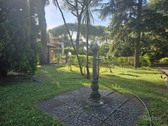 Appartamento in vendita a Roma (Roma) foto-1175194