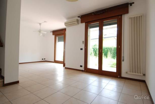 Casa a schiera in vendita a Camisano Vicentino (Vicenza) foto-1198100
