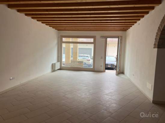 Negozio in affitto a Vo' (Padova) foto-1215820