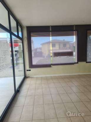 Attivita commerciale in affitto a Maser (Treviso) foto-204223
