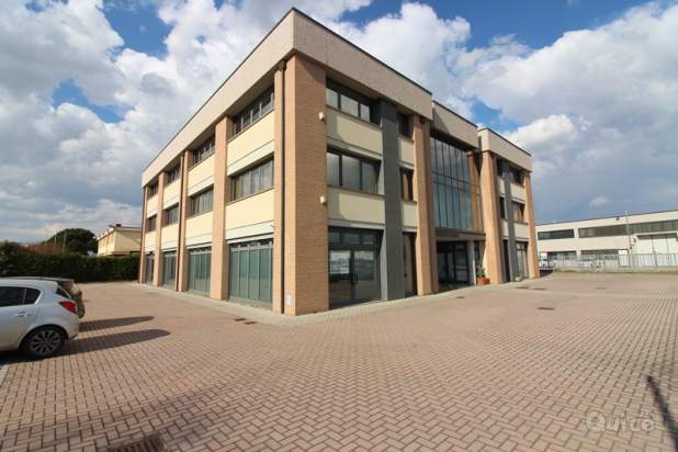 Negozio in affitto a Mestrino (Padova) foto-1265309