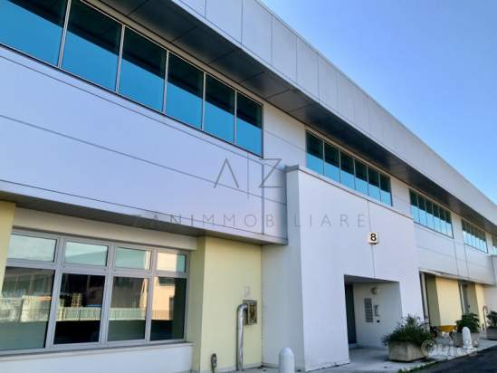 Capannone in vendita a Asolo (Treviso) foto-1287922