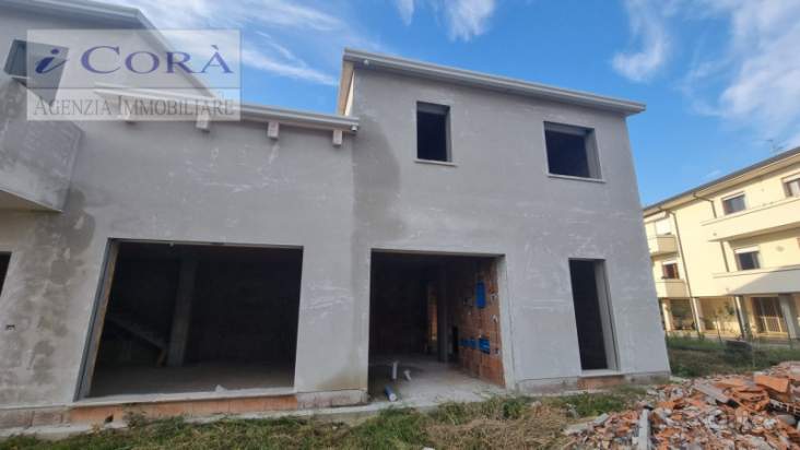 Trifamiliare in vendita a Teolo (Padova) foto-1376050