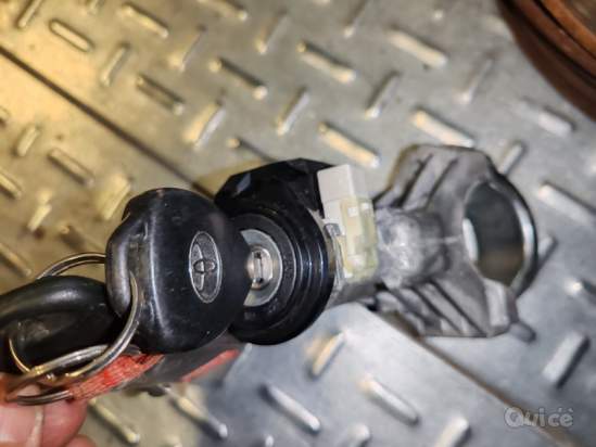 Blocchetto accensione TOYOTA YARIS 1364cc D 2013 foto-255751