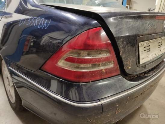 Fanale posteriore sinistro MERCEDES-BENZ CLASSE C  del 2002 foto-259085