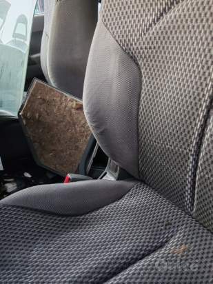 Sedile anteriore sx MITSUBISHI PAJERO  del 2000 foto-1530242