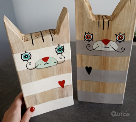 Oggetti in legno dipinti a mano foto-1532545