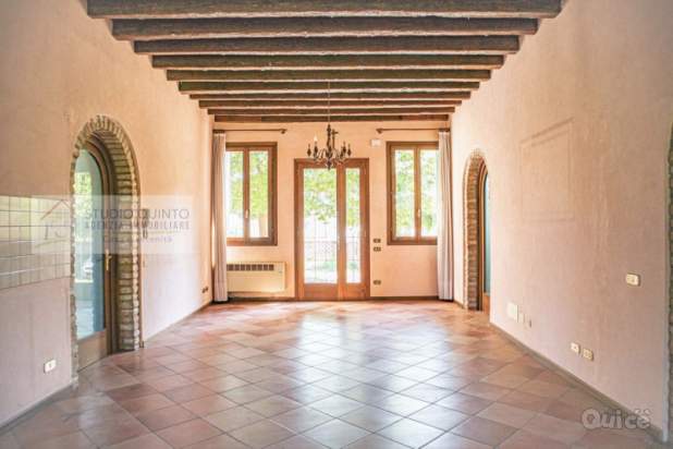 Rustico in vendita a Quinto di Treviso (Treviso) foto-259667