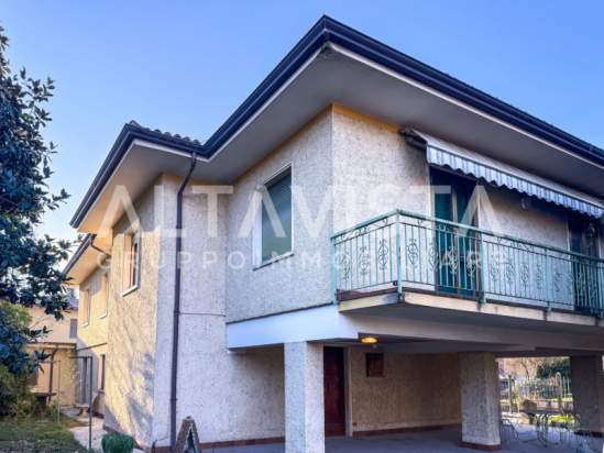 Villa in vendita a Nuvolera (Brescia) foto-259681