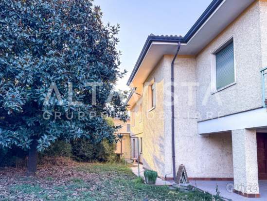 Villa in vendita a Nuvolera (Brescia) foto-1532840