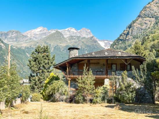 Villa in vendita a Alagna Valsesia (Vercelli) foto-259904
