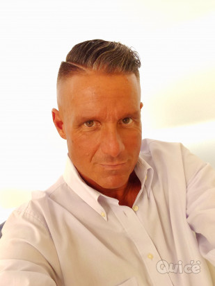 MASSAGGIATORE FISIOTERAPISTA ESPERTO  foto-1545487