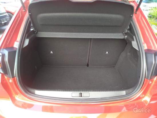 PEUGEOT 208 foto-1547786