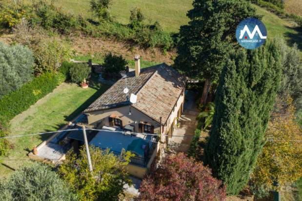 Rustico in vendita a Pesaro (Pesaro e Urbino) foto-1551714