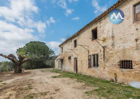 Rustico in vendita a Pesaro (Pesaro e Urbino) foto-263296