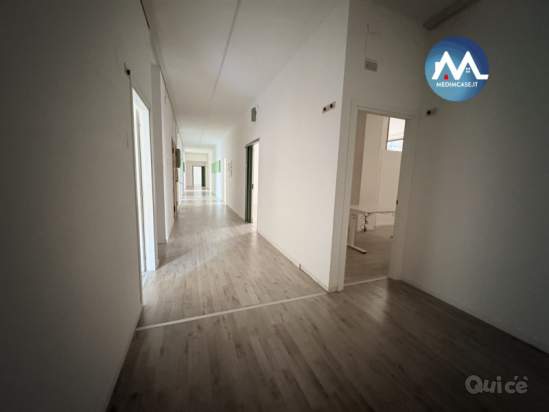 Ufficio in affitto a Pesaro (Pesaro e Urbino) foto-1551807