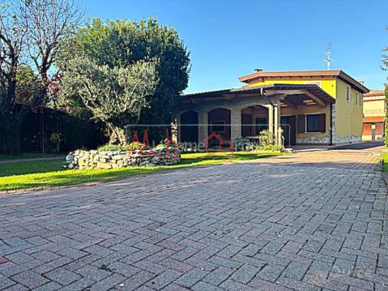 Bifamiliare in vendita a Selvazzano Dentro (Padova) foto-1553691