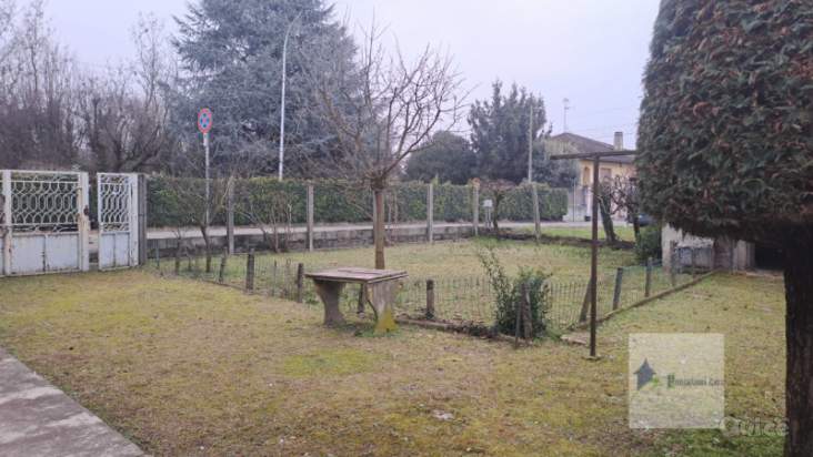 Casa singola in vendita a Castano Primo (Milano) foto-1554760