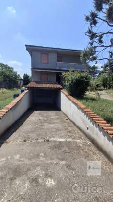 Villa in vendita a Castano Primo (Milano) foto-1554821