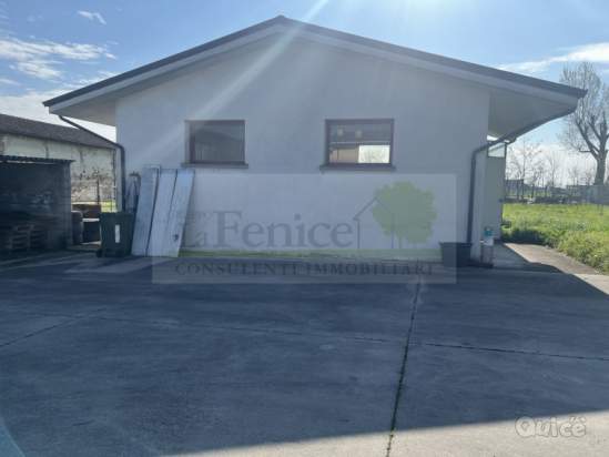 Magazzino in vendita a Piubega (Mantova) foto-263978