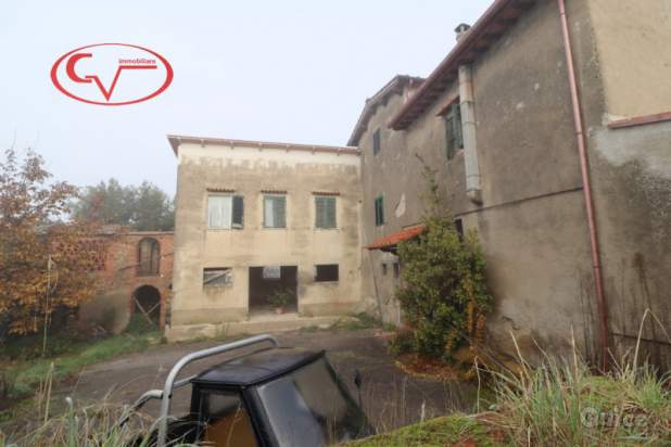 Rustico in vendita a Montevarchi (Arezzo) foto-1557671