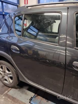 Porta posteriore dx DACIA SANDERO  del 2017 foto-1558041