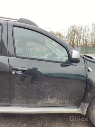Porta anteriore dx nuda DACIA DUSTER  del 2012 foto-1558917