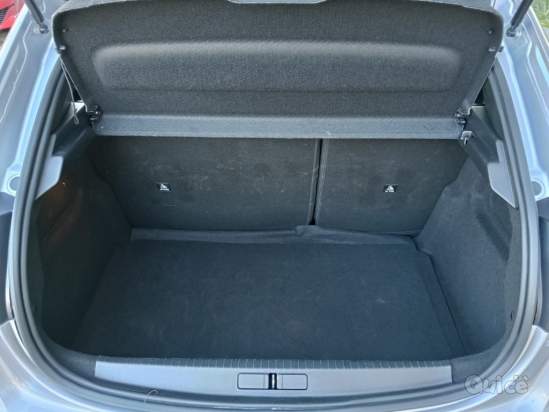 PEUGEOT 208 foto-1560098