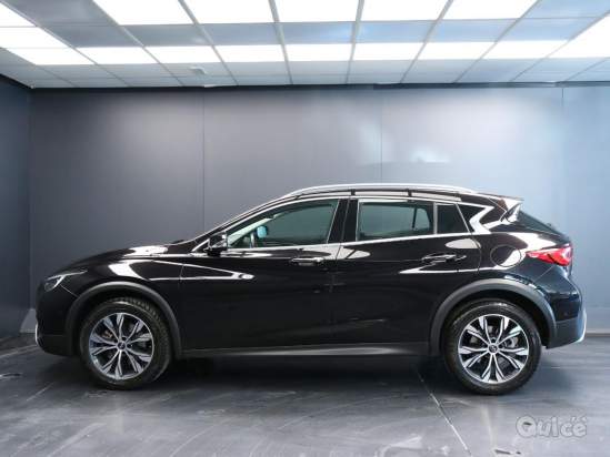 INFINITI QX30 foto-1561005