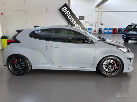 TOYOTA Yaris foto-1562698