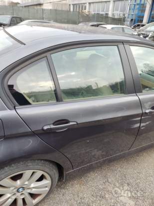 Porta posteriore dx BMW 320D del 2006 foto-265544