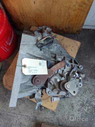 Cambio PEUGEOT 108 998cc benzina  del 2016 foto-1562838