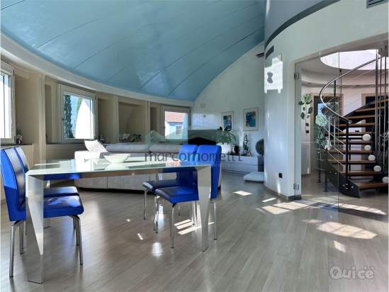 Prestigiosa Villa dal design architettonico unico a Moriago della Battaglia foto-1563135