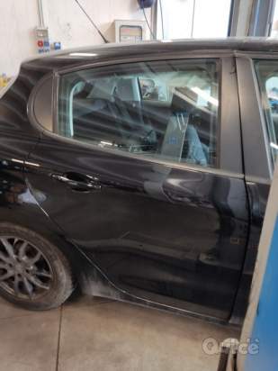 Porta posteriore dx PEUGEOT 208  del 2017 foto-1563163