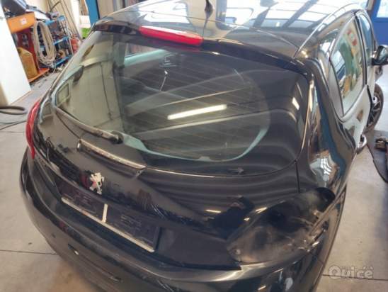 Portellone nudo PEUGEOT 208  del 2017 foto-1563203