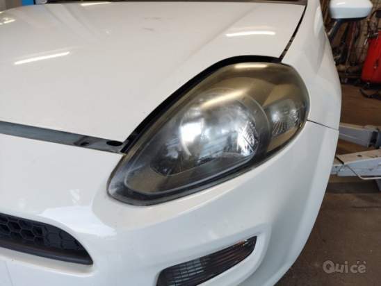 Proiettore sinistro FIAT GRANDE PUNTO  del 2014 foto-265708