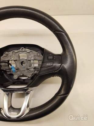 Volante PEUGEOT 208  del 2017 foto-1563295