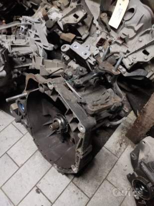 Cambio FIAT FIORINO 1248cc MJD  del 2009 foto-1567338