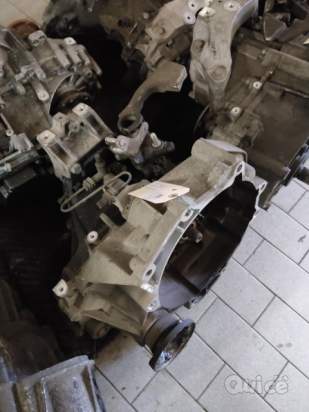 Cambio VOLKSWAGEN GOLF 5 1598cc benzina  del 2005 foto-1567354