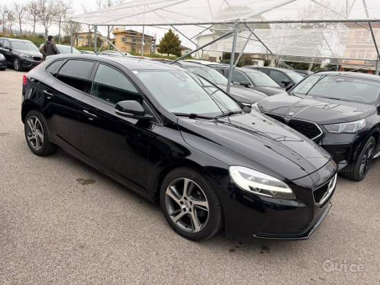 VOLVO V40 foto-1567682