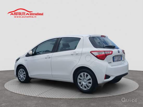 TOYOTA Yaris foto-1571175