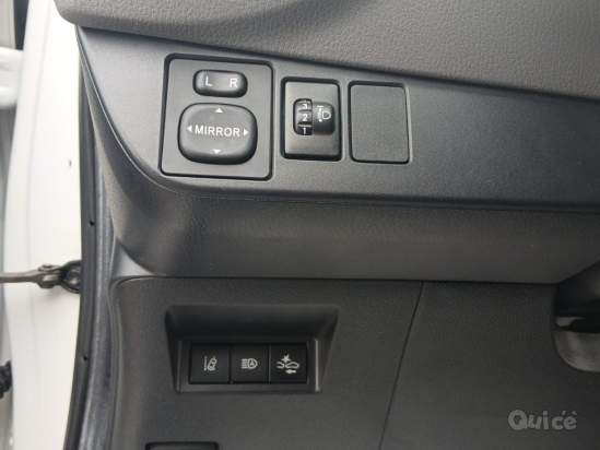 TOYOTA Yaris foto-1571188