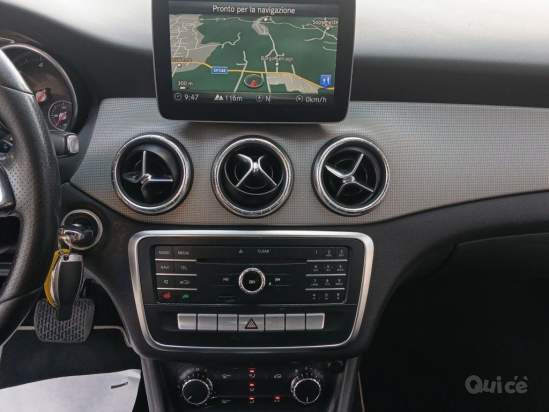 MERCEDES-BENZ CLA 200 foto-1571503