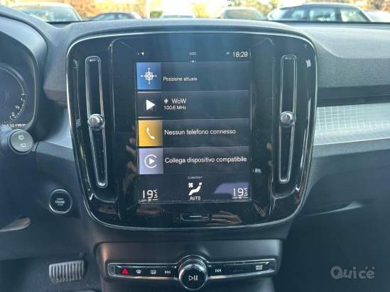 VOLVO XC40 foto-1573035