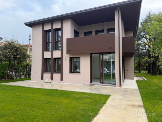 DOLO CENTRO Ampia Villa restaurata a nuovo con scoperto privato foto-267408