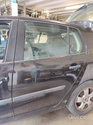 Ricambi VOLKSWAGEN GOLF 5 1390cc benzina  del 2004 foto-1590553