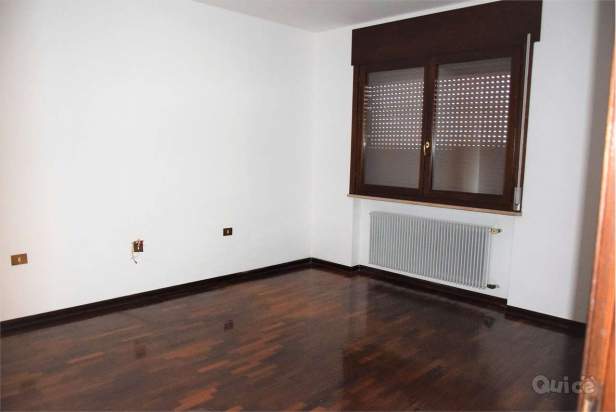 PONZANO V.to CAPANNONE + APPARTAMENTO POS527 a Ponzano Veneto foto-1593520